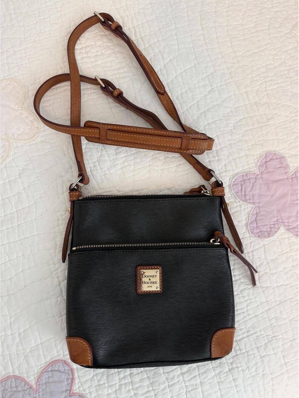 Dooney & Bourke Black Pebble Leather Crossbody Bag Brown Trim Adjustable Strap